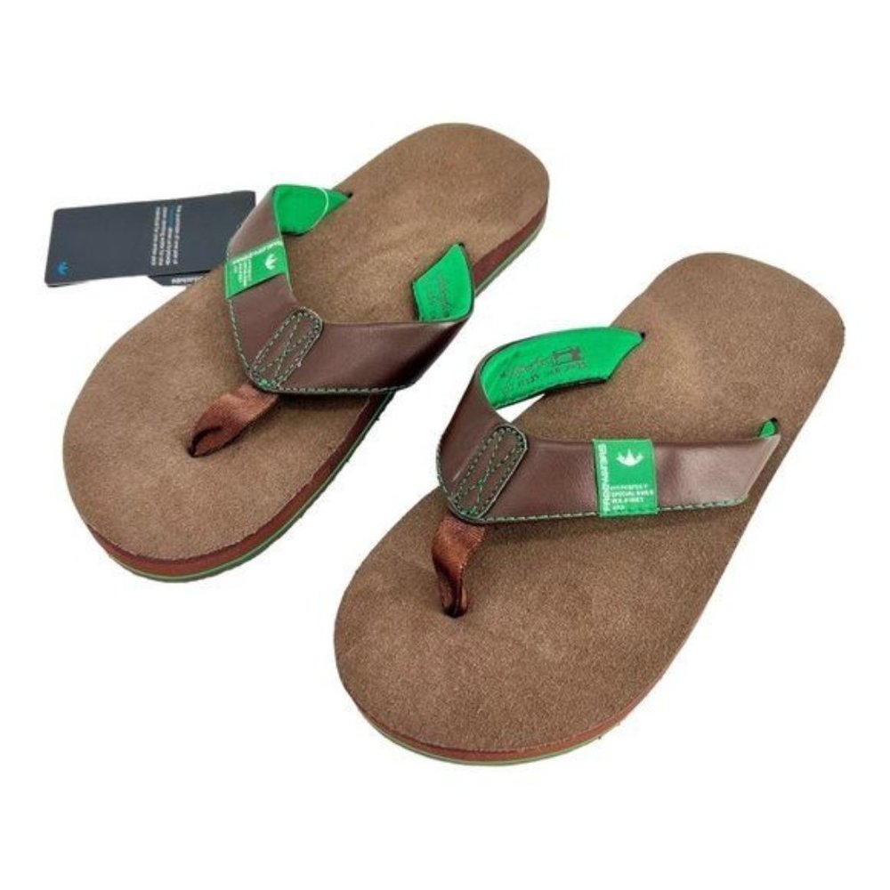 NWT Freewaters Soul Train Sandals | 7